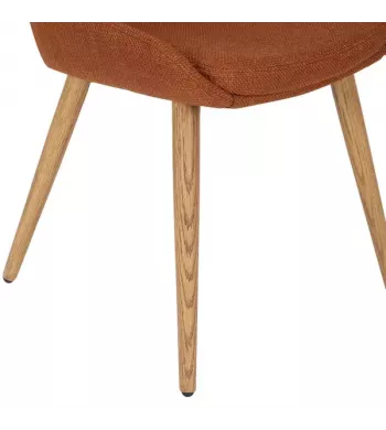 Chaise repas en tissu cognac pied chêne - BARI