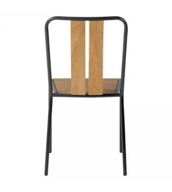 Chaise en bois - MAN