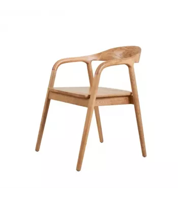 Chaise repas avec accoudoirs en frêne naturel - OLGA