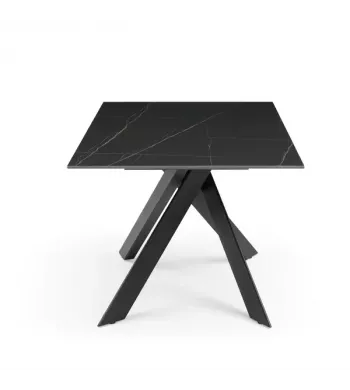 Meta title -  Table repas 180cm céramique Nero Dorato Mat noire